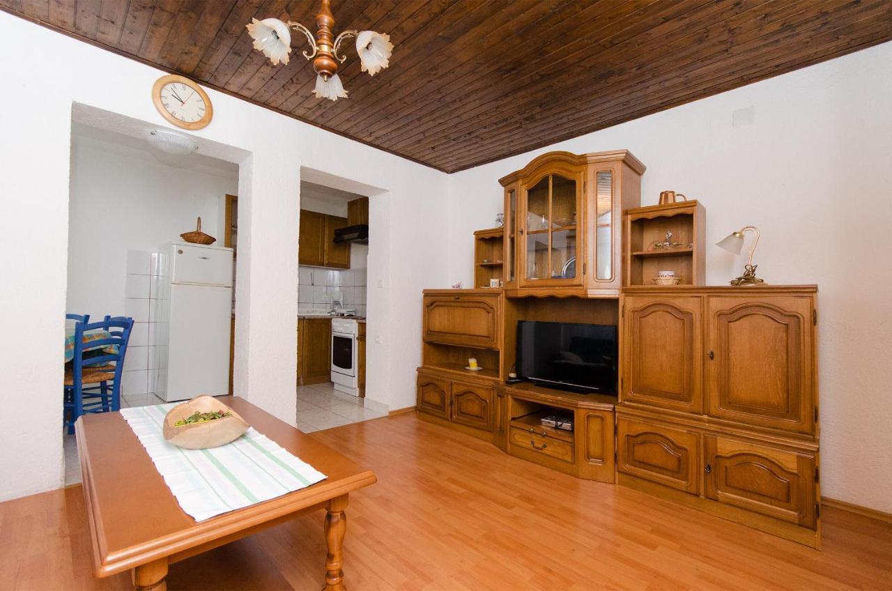 Apartments Marija Ivana Сен Екстериор снимка