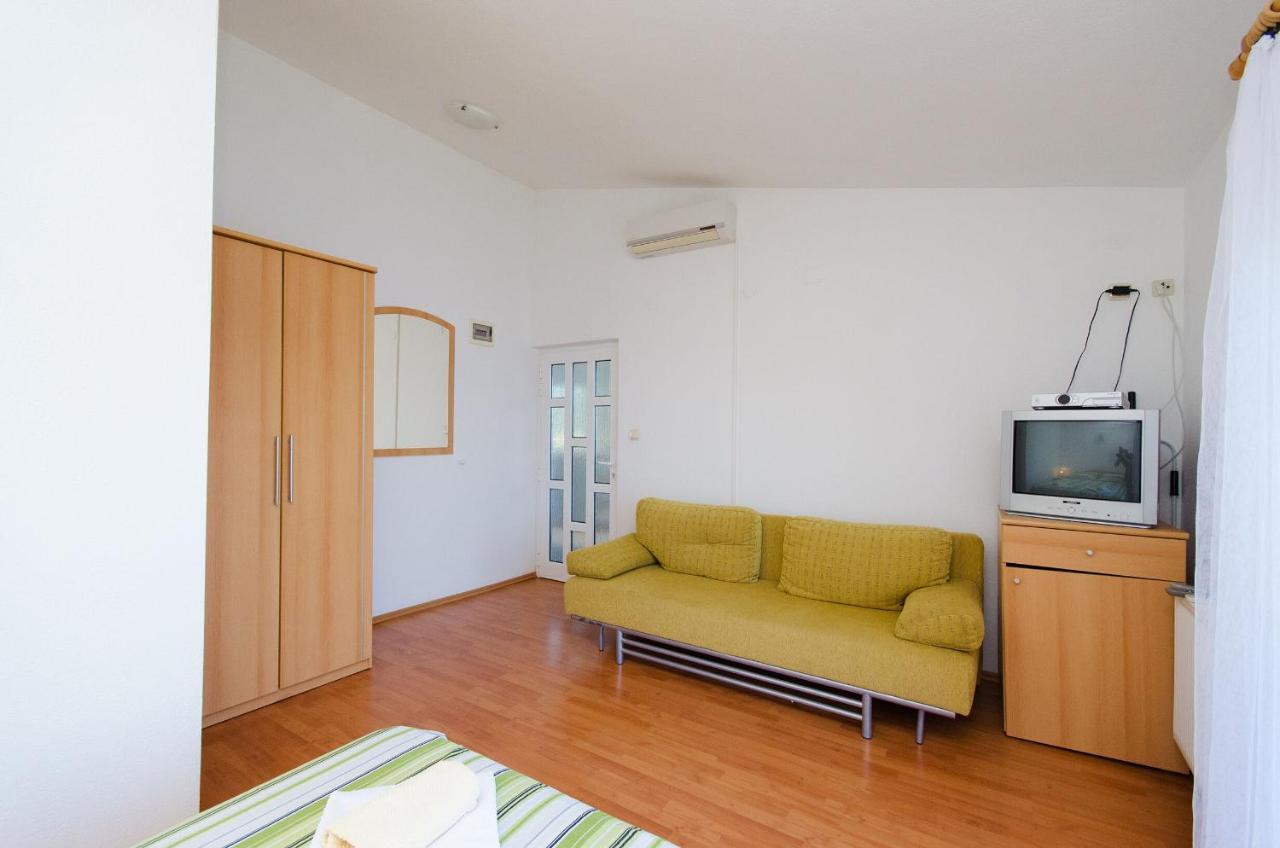 Apartments Marija Ivana Сен Екстериор снимка