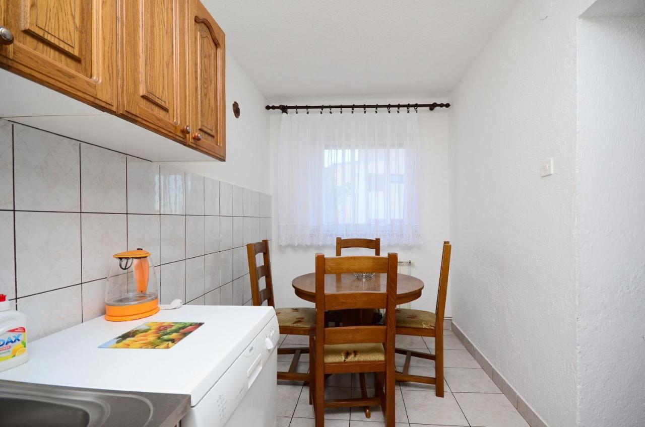 Apartments Marija Ivana Сен Екстериор снимка