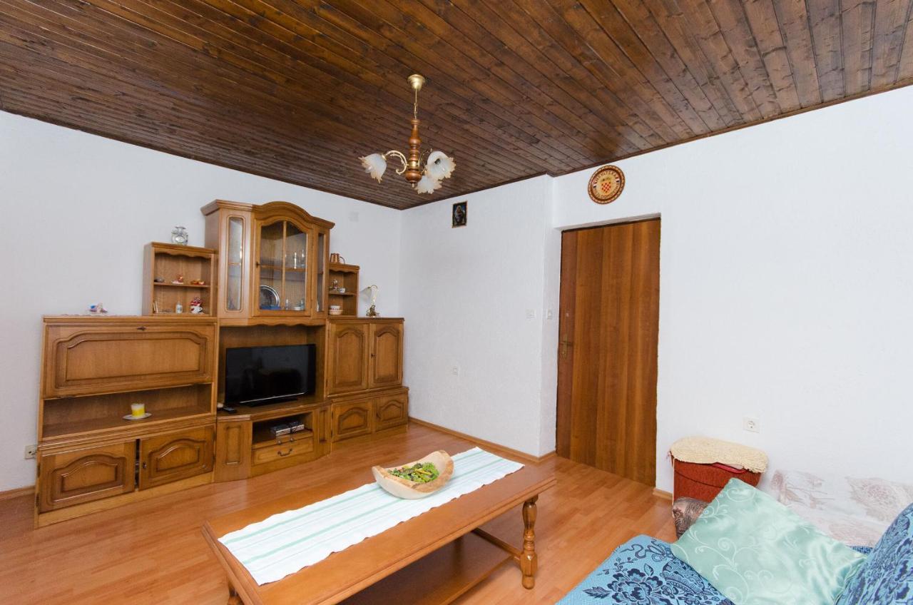 Apartments Marija Ivana Сен Екстериор снимка