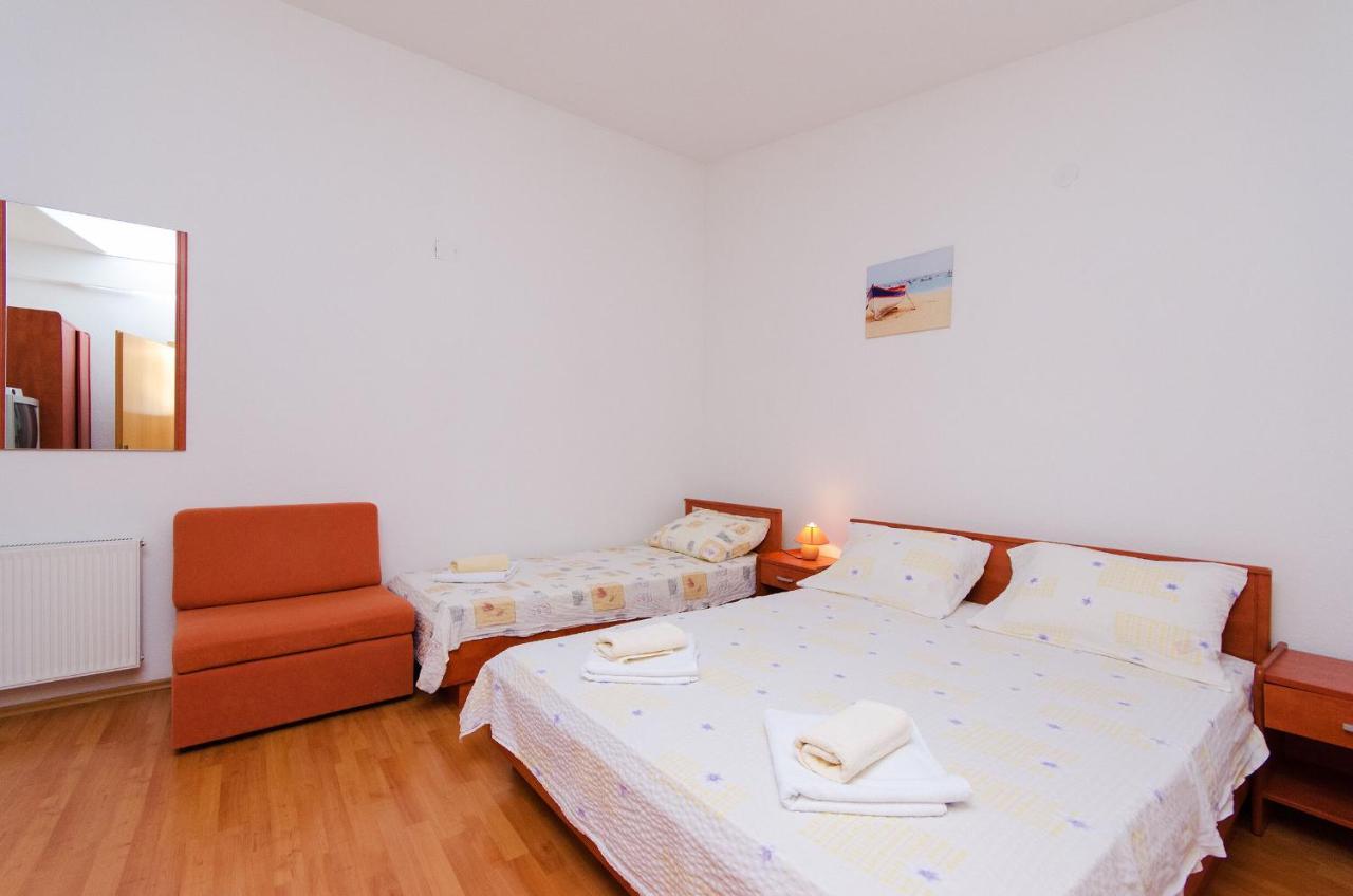 Apartments Marija Ivana Сен Екстериор снимка